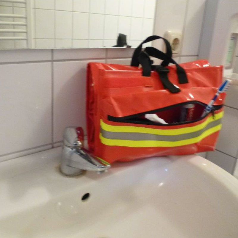 Feuerwehr Heavy Duty Hygienetasche SKAGEN rot